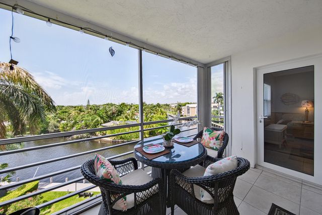 3010 NE 16th Avenue 502, Oakland Park, FL 33334