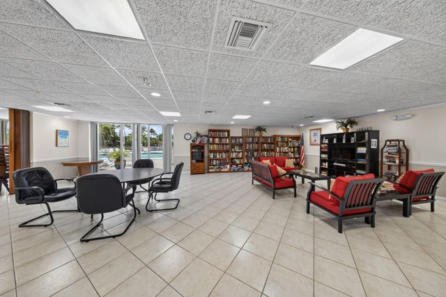 3010 NE 16th Avenue 502, Oakland Park, FL 33334