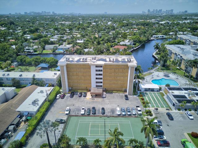 3010 NE 16th Avenue 502, Oakland Park, FL 33334