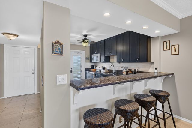3010 NE 16th Avenue 502, Oakland Park, FL 33334