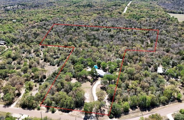 541 Hidden Oaks DR, Elgin, TX 78621