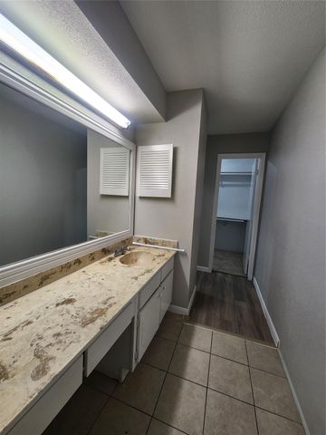 4034 Belle Park Drive 4034, Houston, TX 77072