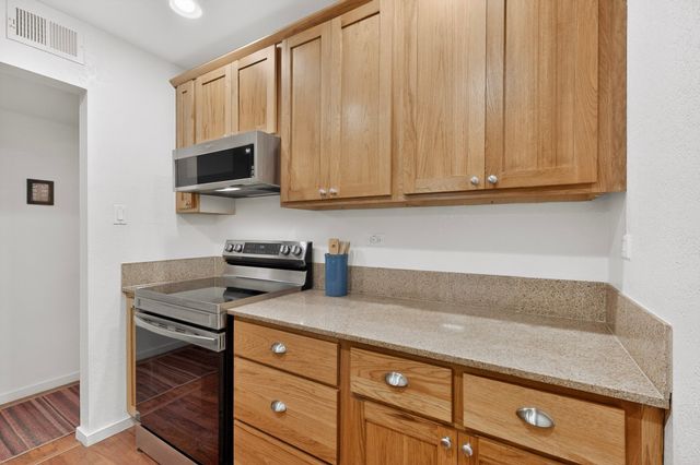 601 W San Mateo Road 6, Santa Fe, NM 87505
