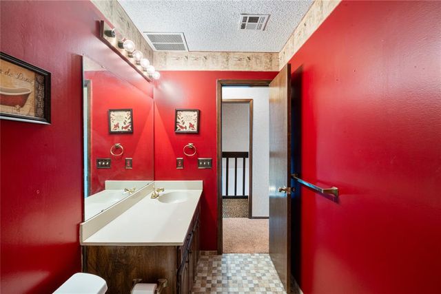 12216 Cork Road, Oklahoma City, OK 73162