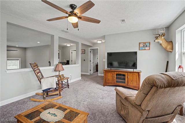 5667 N Torch Road, Coolville, OH 45723