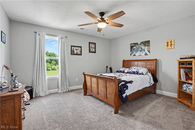 5667 N Torch Road, Coolville, OH 45723