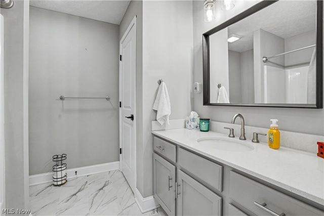 5667 N Torch Road, Coolville, OH 45723