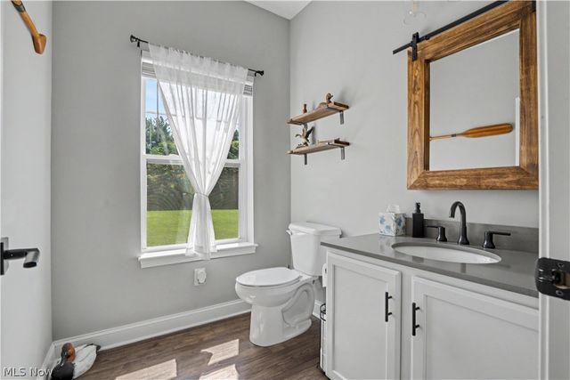 5667 N Torch Road, Coolville, OH 45723