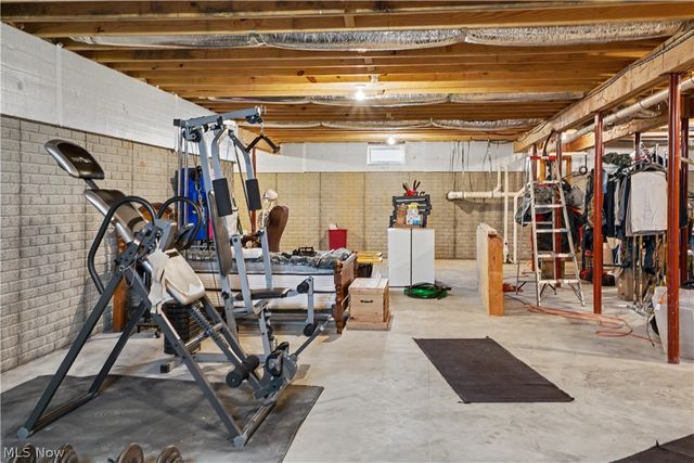 5667 N Torch Road, Coolville, OH 45723