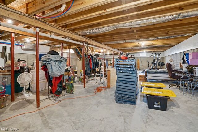 5667 N Torch Road, Coolville, OH 45723