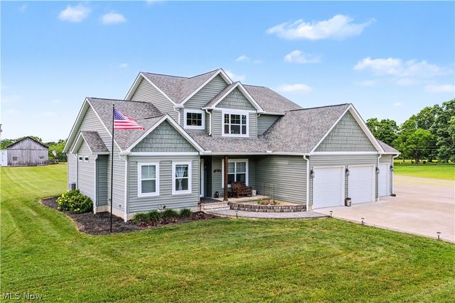 5667 N Torch Road, Coolville, OH 45723