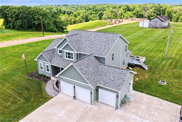 5667 N Torch Road, Coolville, OH 45723