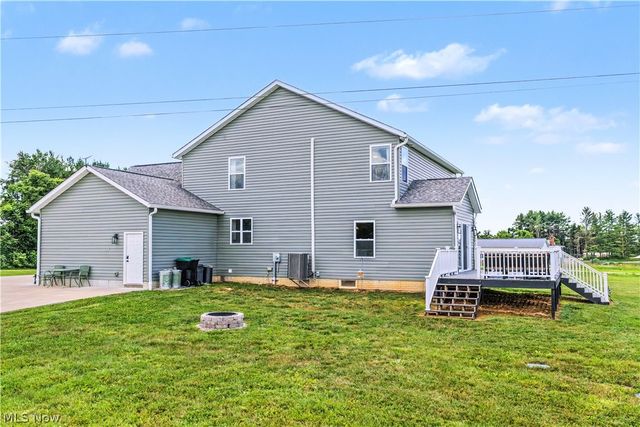 5667 N Torch Road, Coolville, OH 45723