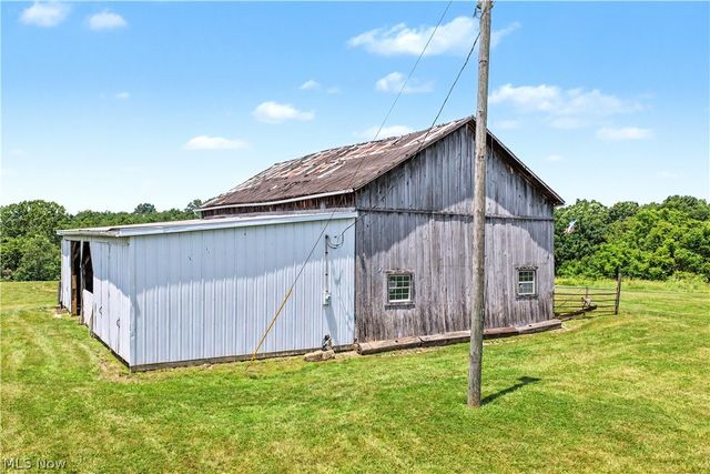 5667 N Torch Road, Coolville, OH 45723