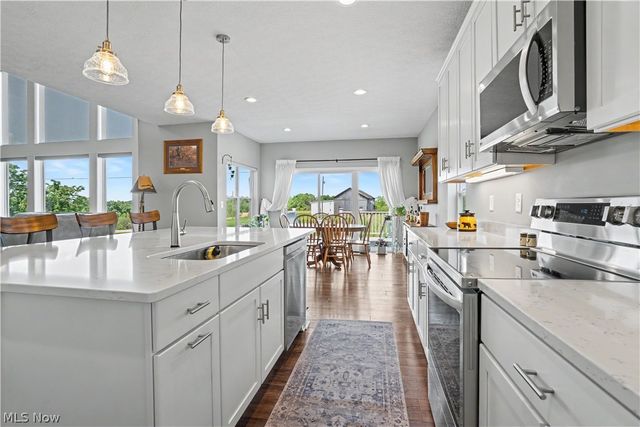 5667 N Torch Road, Coolville, OH 45723