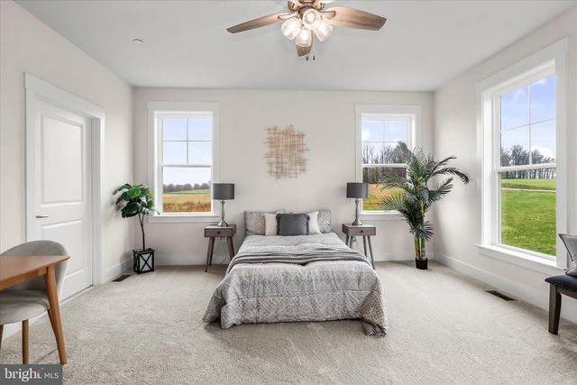1605A OAKLAND RD, Freeland, MD 21053