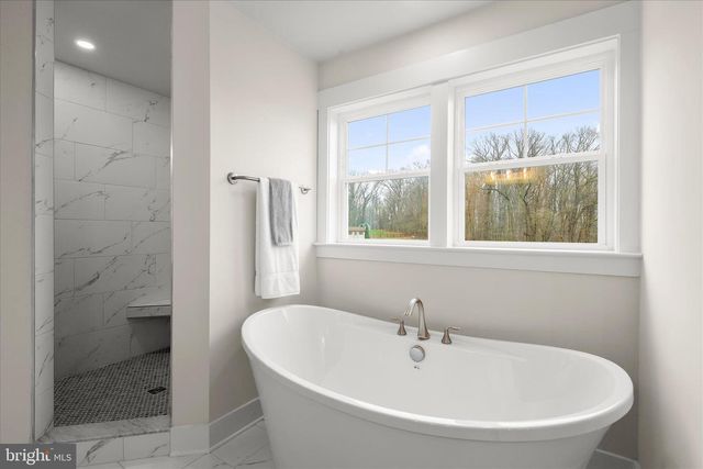 1605A OAKLAND RD, Freeland, MD 21053