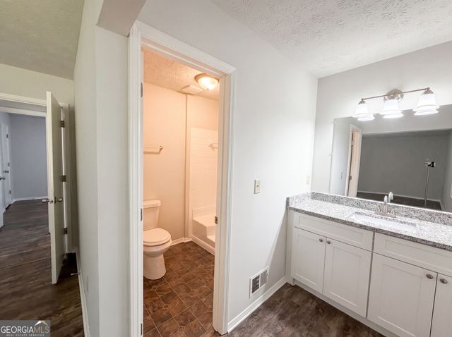 6830 Earlhurst Road, Atlanta, GA 30349