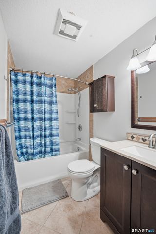 19 Chelsea Lane 19, East Granby, CT 06026