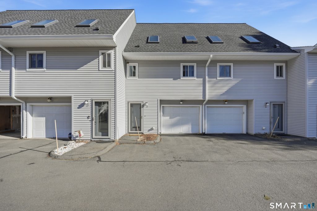 19 Chelsea Lane 19, East Granby, CT 06026