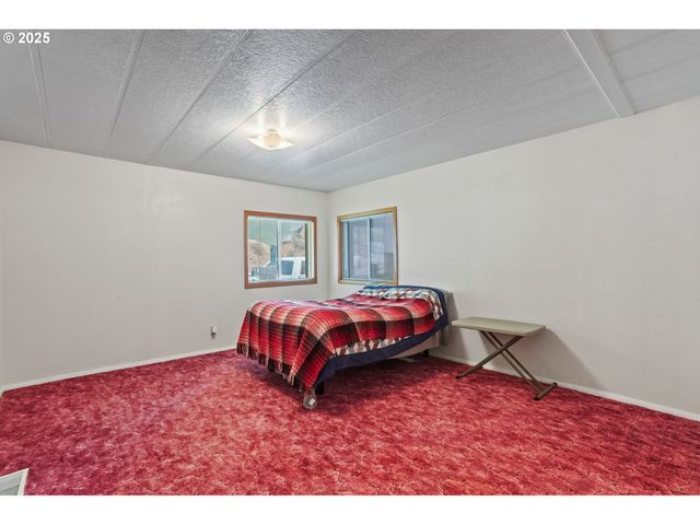 54312 HIGHWAY 86, Halfway, OR 97834