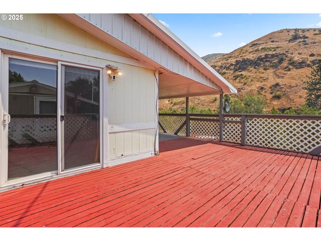 54312 HIGHWAY 86, Halfway, OR 97834