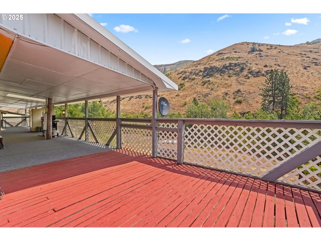 54312 HIGHWAY 86, Halfway, OR 97834