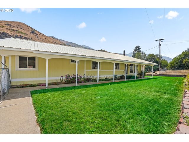 54312 HIGHWAY 86, Halfway, OR 97834