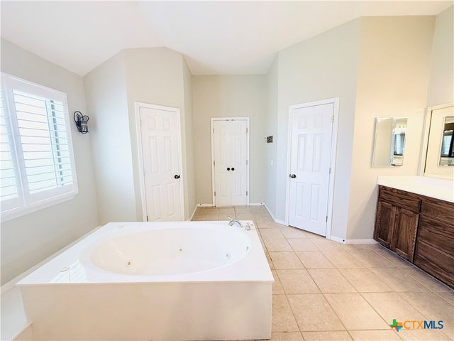 497 County Road 3351, Kempner, TX 76539
