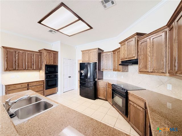 497 County Road 3351, Kempner, TX 76539