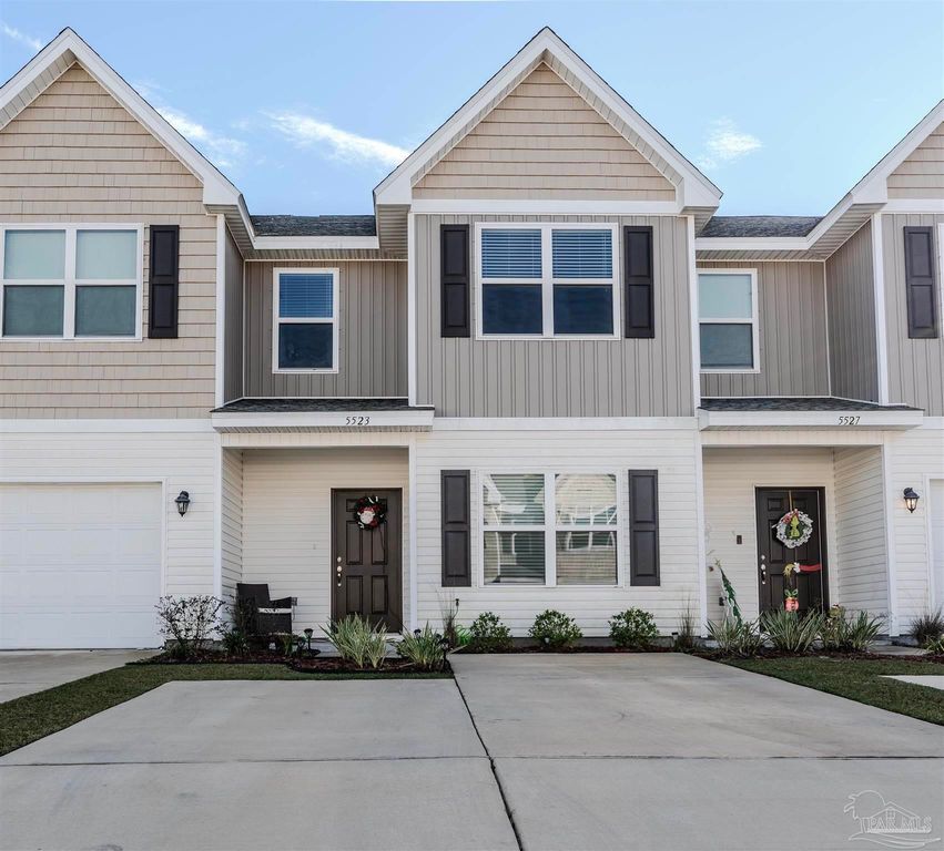 5523 Lexlee Blvd, Pensacola, FL 32526