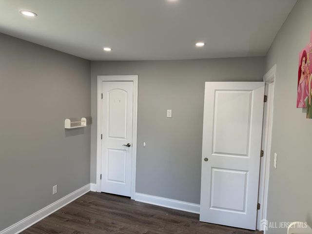 215 Johnson Avenue, Piscataway, NJ 08854