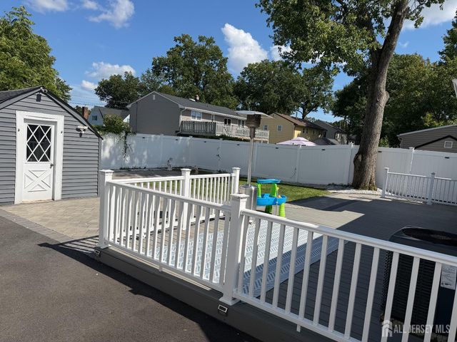215 Johnson Avenue, Piscataway, NJ 08854
