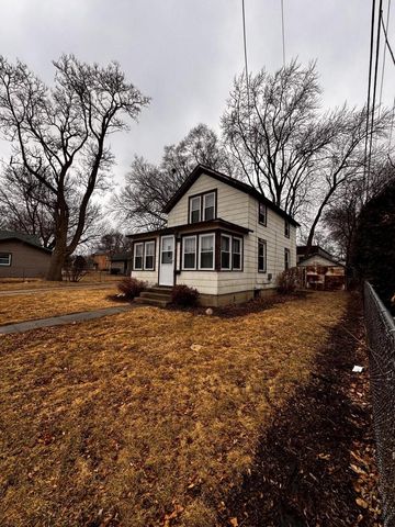 10 W Rockwell STREET, Elkhorn, WI 53121