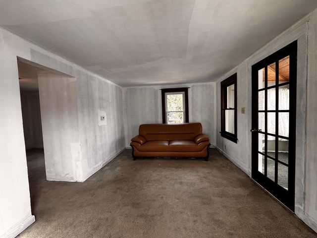 10 W Rockwell STREET, Elkhorn, WI 53121