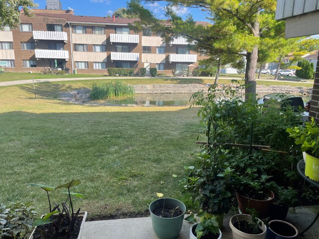 2500 BAYSIDE Drive 3, Palatine, IL 60074