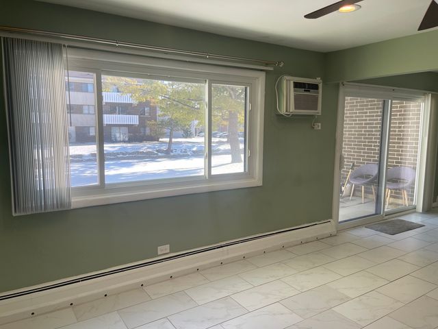 2500 BAYSIDE Drive 3, Palatine, IL 60074