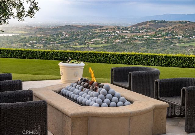 76 Golden Eagle, Irvine, CA 92603