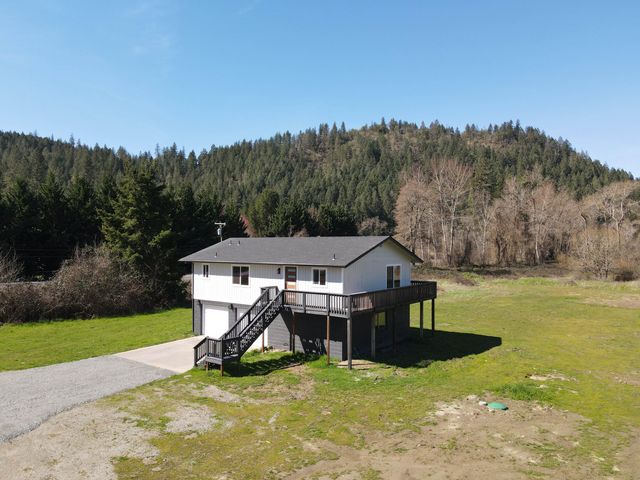 8835 Williams Highway, Grants Pass, OR 97527