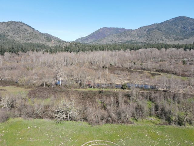 8835 Williams Highway, Grants Pass, OR 97527