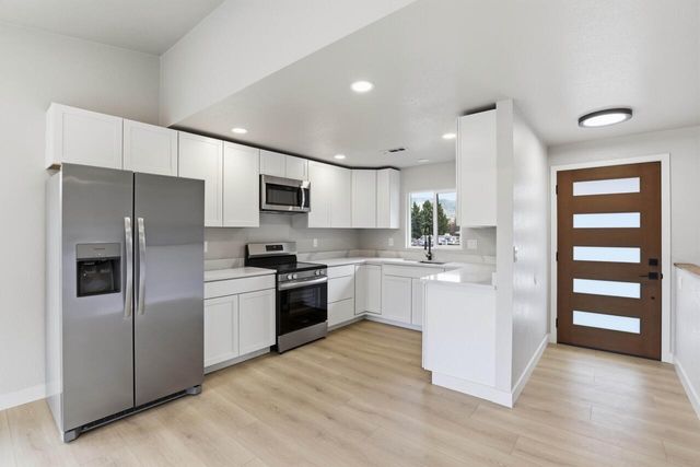 8835 Williams Highway, Grants Pass, OR 97527