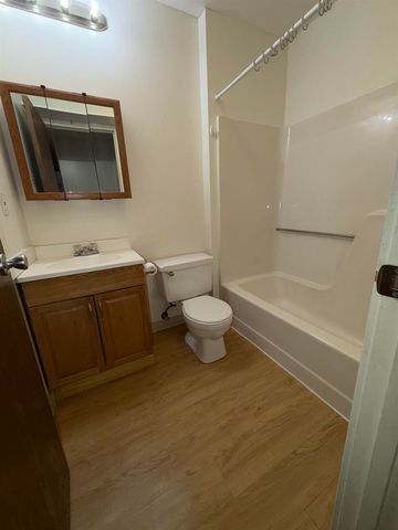 117 Cluff Crossing Rd Apt 7, Salem, NH 03079