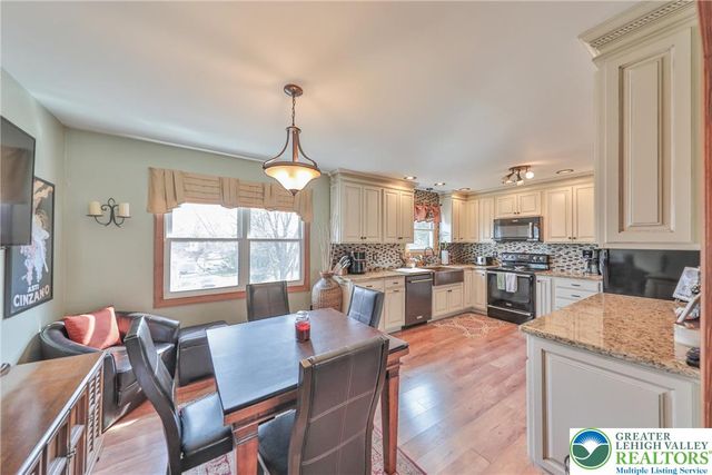 1863 Latta Street, South Whitehall Twp, PA 18104