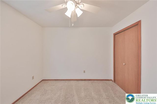 1863 Latta Street, South Whitehall Twp, PA 18104