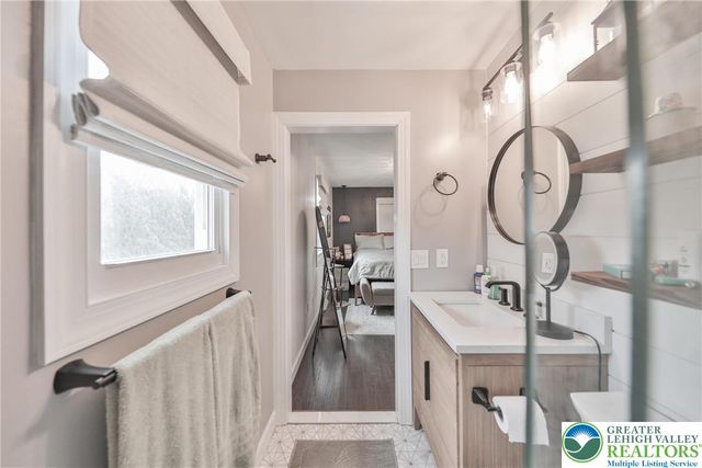 1863 Latta Street, South Whitehall Twp, PA 18104