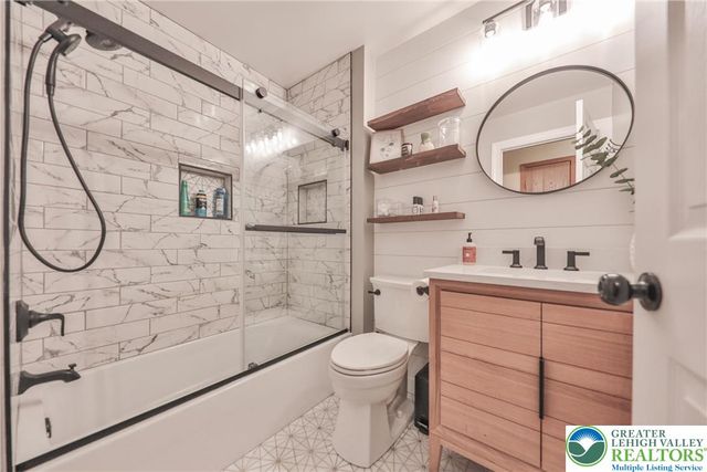 1863 Latta Street, South Whitehall Twp, PA 18104