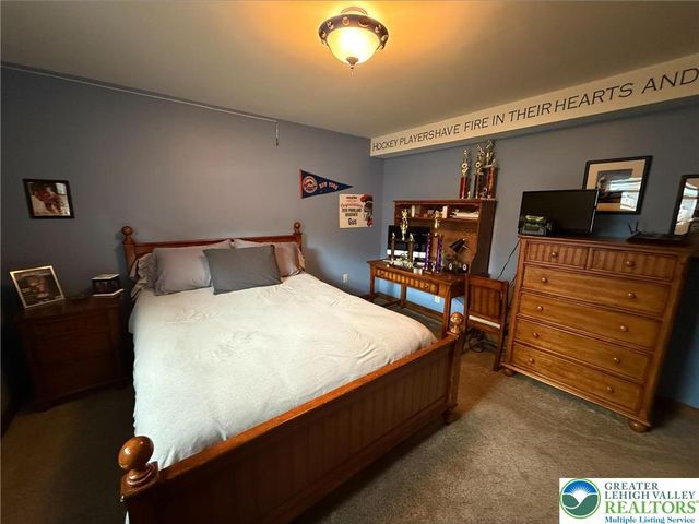 1863 Latta Street, South Whitehall Twp, PA 18104