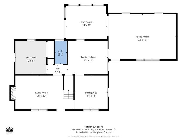 211 Cross St, Hanson, MA 02341