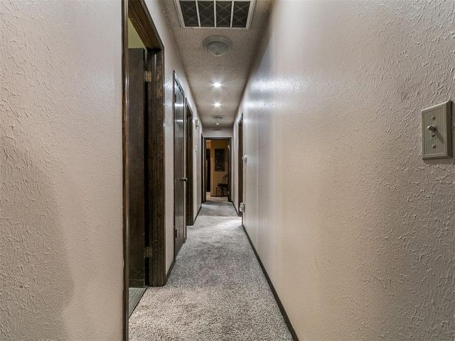 224 Chaucer Cresent Street, Midwest City, OK 73130