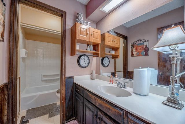 224 Chaucer Cresent Street, Midwest City, OK 73130